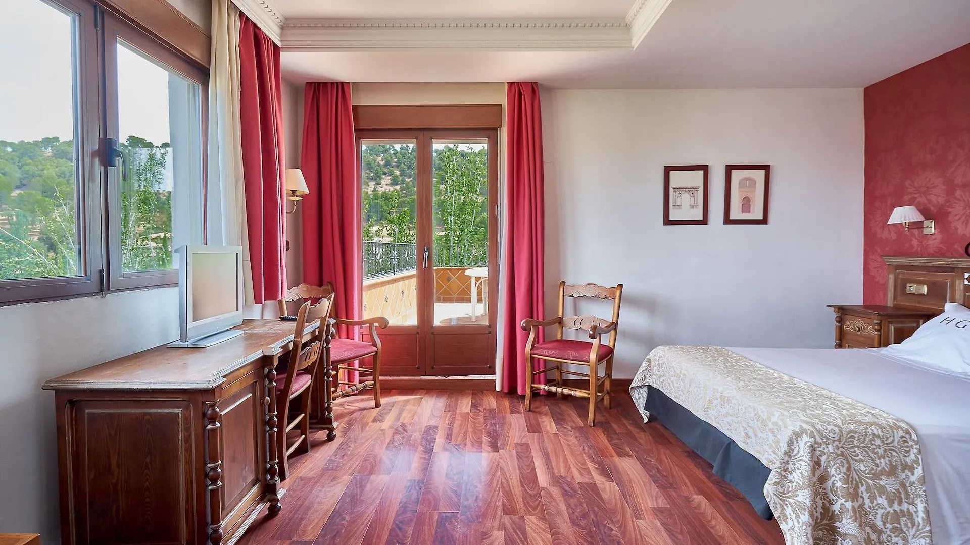 Hotel Crisol Guadalupe Granada
