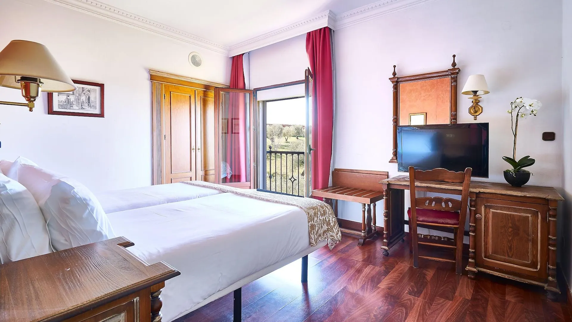 Hotel Crisol Guadalupe Granada